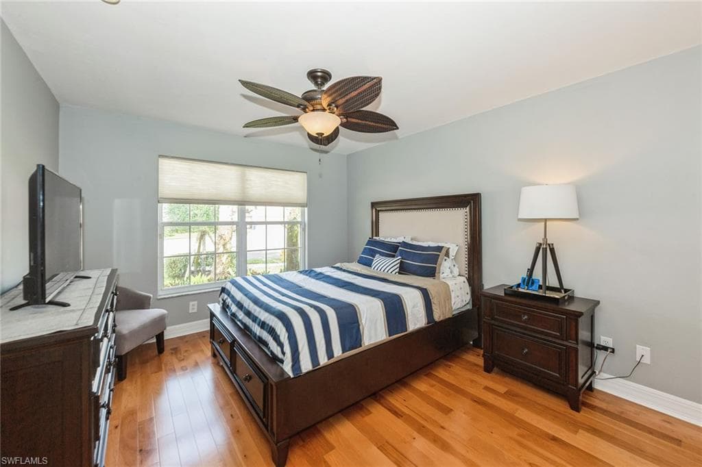 2438 Butterfly Palm DR, NAPLES FL 34119-9