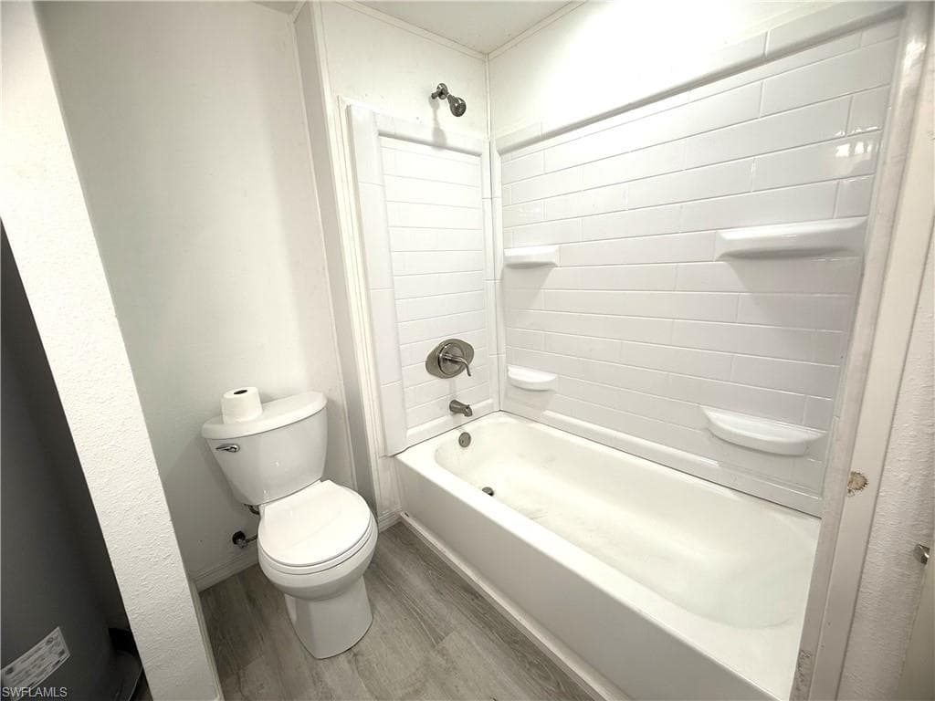 1982 Laurel LN, NORTH FORT MYERS FL 33917-13