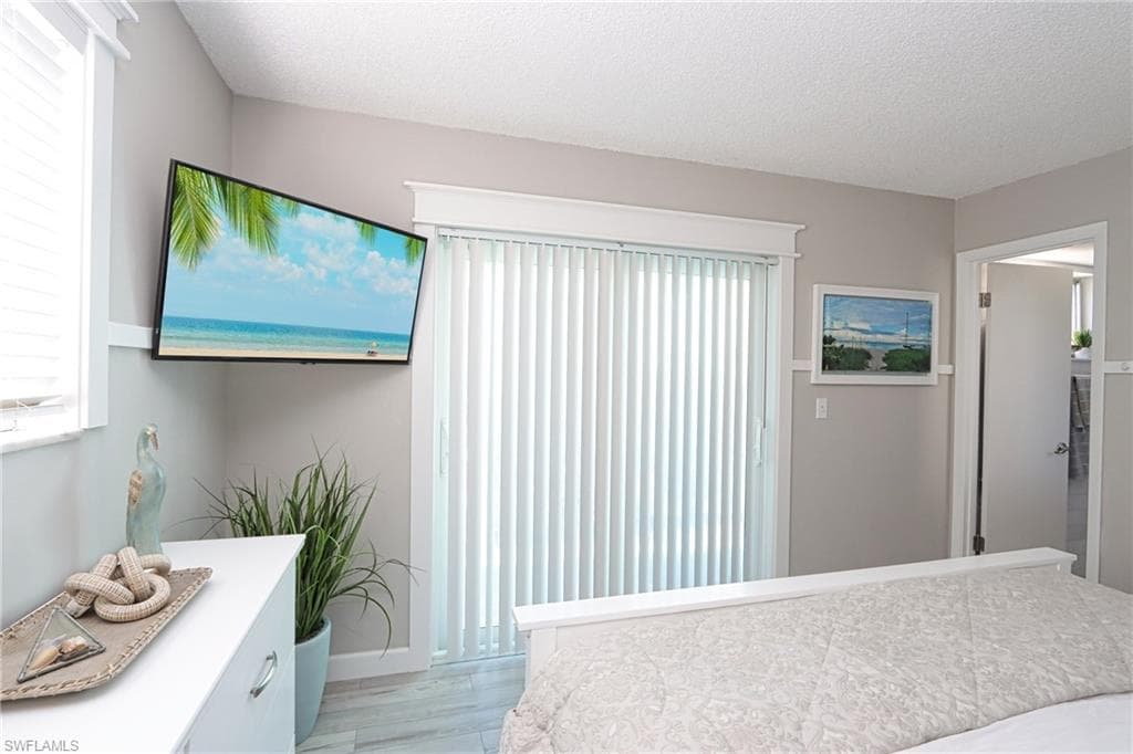 766 Central AVE # 112, NAPLES FL 34102-10