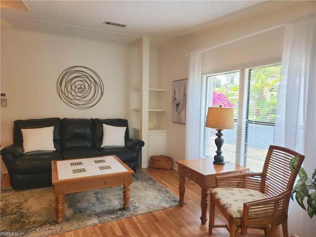 10401 Circle Pine RD, NORTH FORT MYERS FL 33903-7