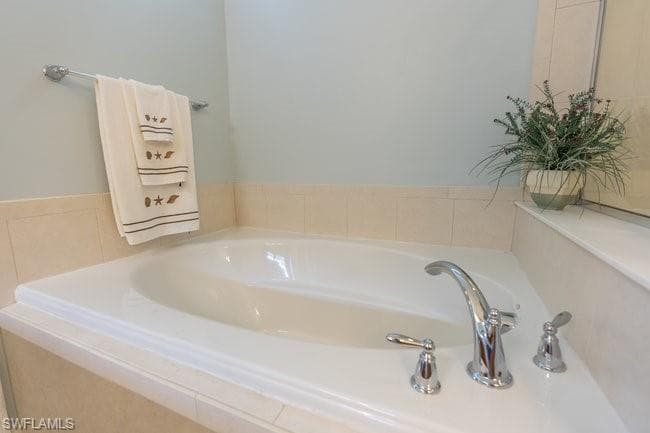 8459 Benelli CT, NAPLES FL 34114-26