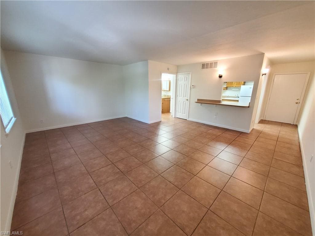 2366 E Mall DR # 421, FORT MYERS FL 33901-7