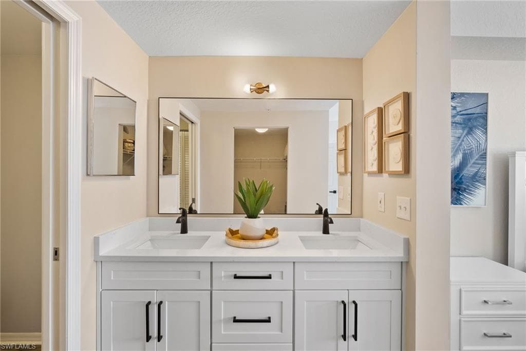 22748 Island Pines WAY # 403, FORT MYERS BEACH FL 33931-16