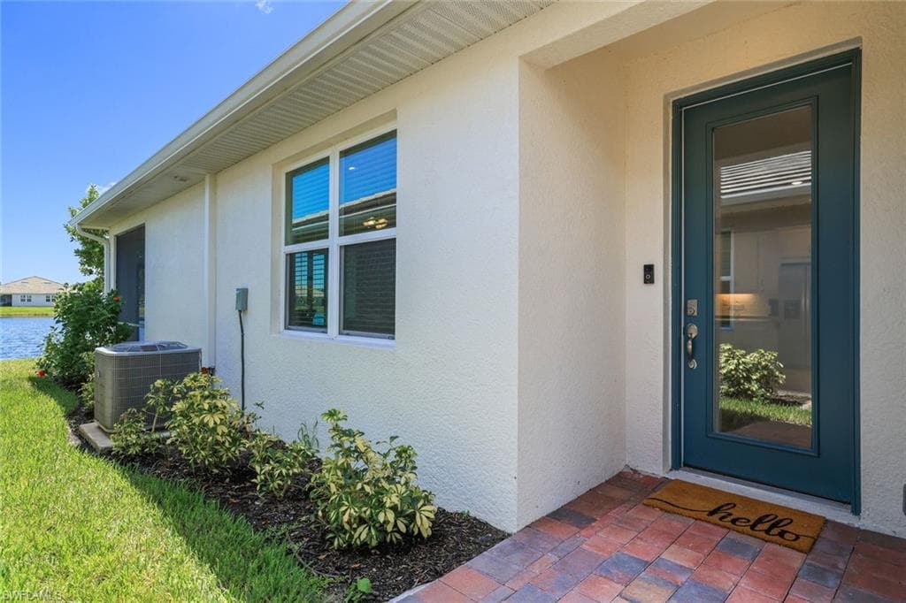 1116 Rolling Brook LN, NAPLES FL 34114-1