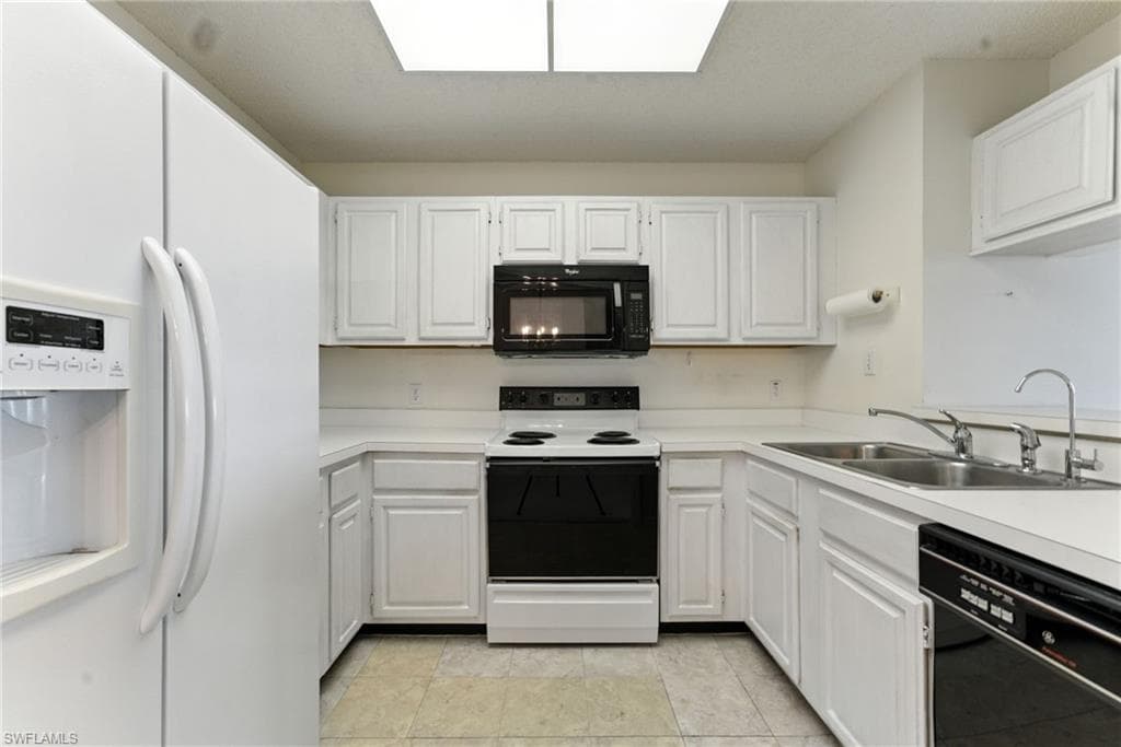 900 Arbor Lake DR # 501, NAPLES FL 34110-17