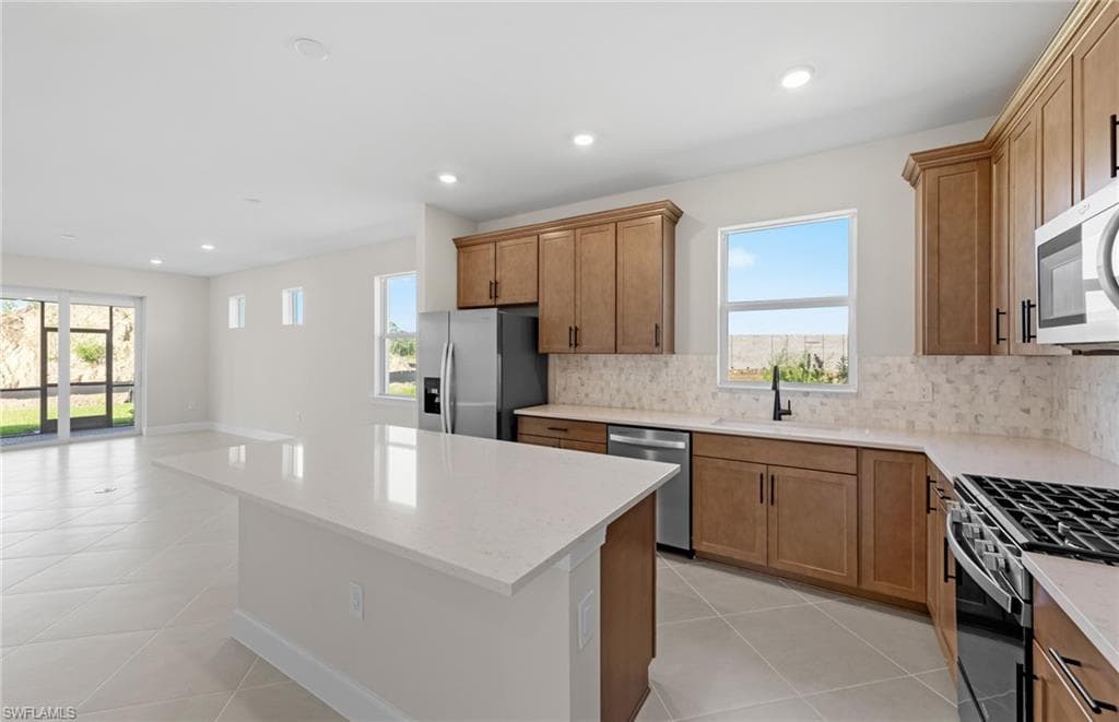 7152 Chapel Creek LN, NORTH FORT MYERS FL 33917-10