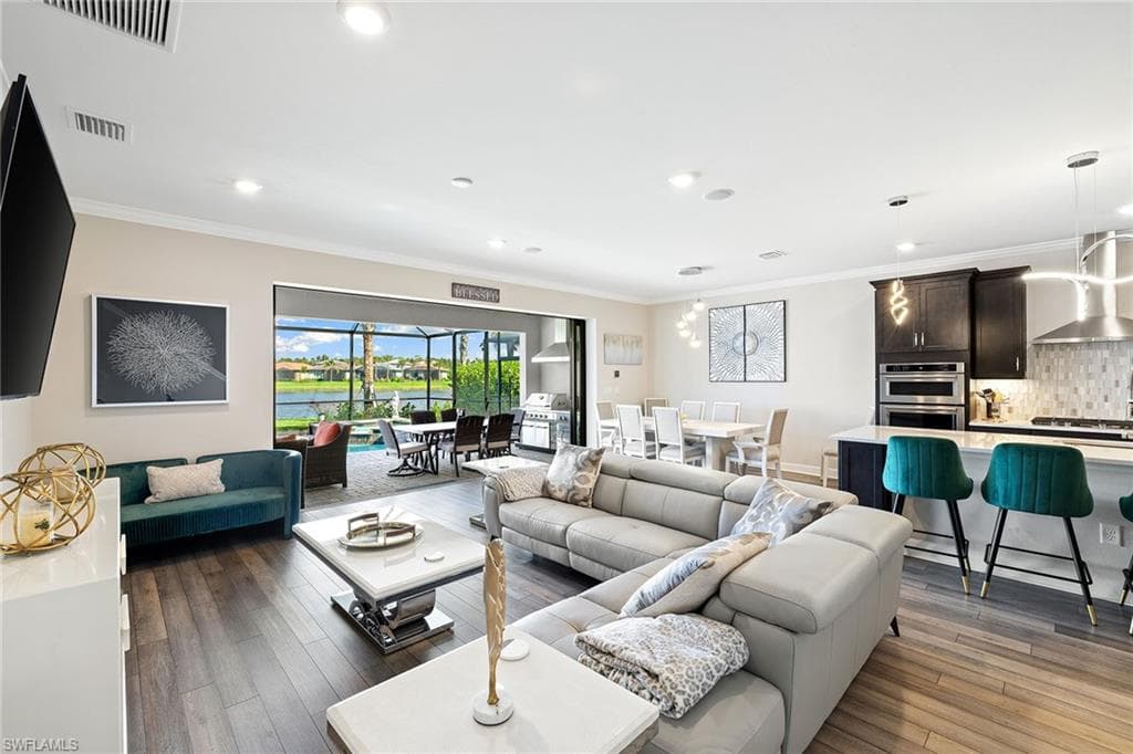 1973 Yellowfin CIR, NAPLES FL 34114-8