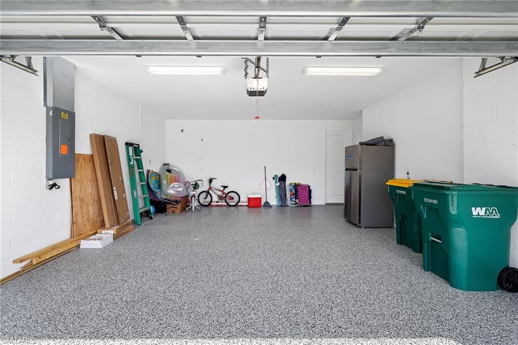 1973 Yellowfin CIR, NAPLES FL 34114-43