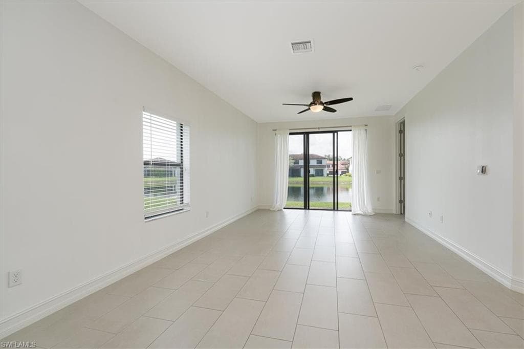7918 BRISTOL CIR, NAPLES FL 34120-11
