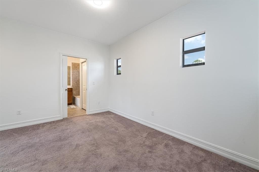 7918 BRISTOL CIR, NAPLES FL 34120-21