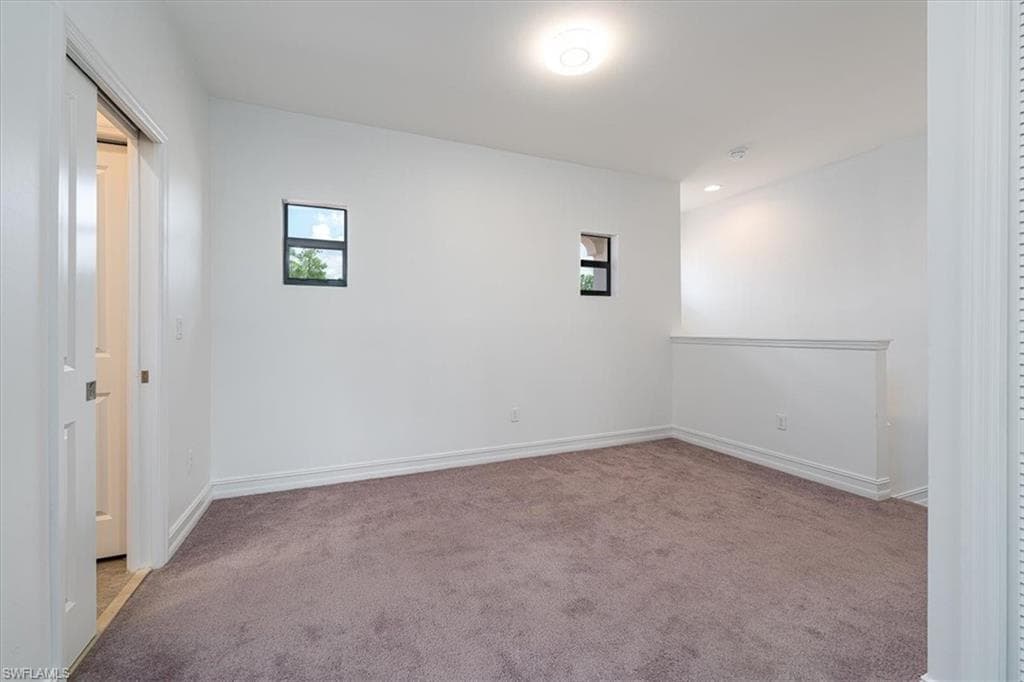 7918 BRISTOL CIR, NAPLES FL 34120-19