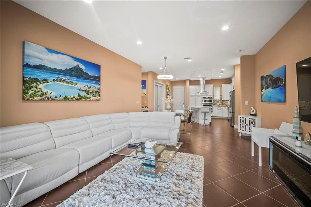 21460 Strada Nuova CIR # B213, ESTERO FL 33928-16