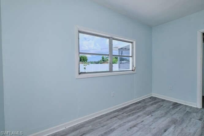 4370 Deleon ST, FORT MYERS FL 33901-18