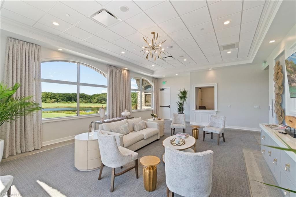 11242 Five Oaks LN, NAPLES FL 34120-22