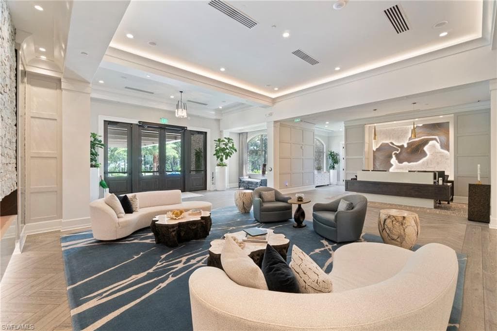 11242 Five Oaks LN, NAPLES FL 34120-26