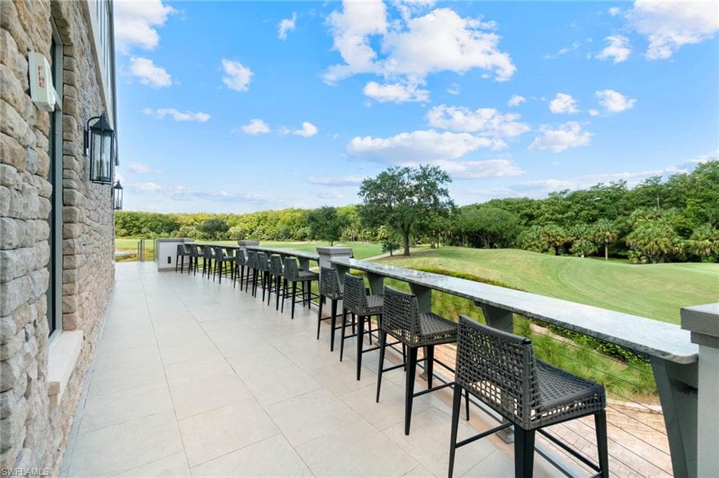 11242 Five Oaks LN, NAPLES FL 34120-42