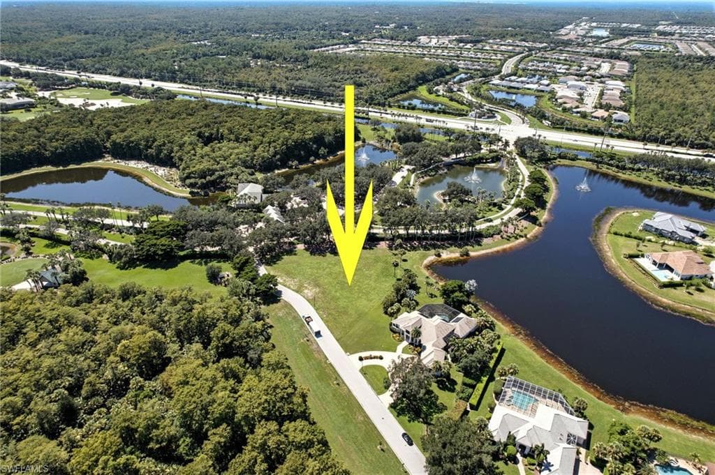 11242 Five Oaks LN, NAPLES FL 34120-2