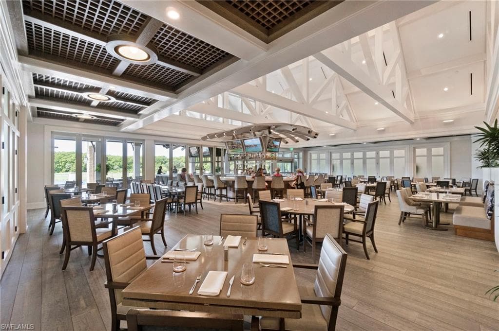 11242 Five Oaks LN, NAPLES FL 34120-23