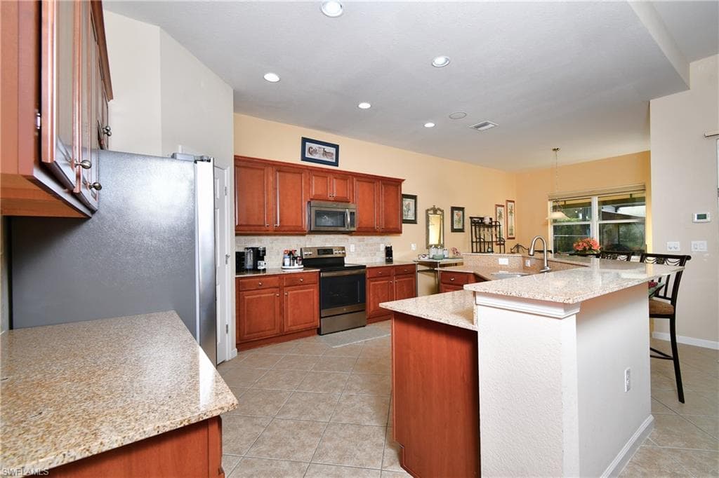 26317 Stonewall LN, BONITA SPRINGS FL 34135-4