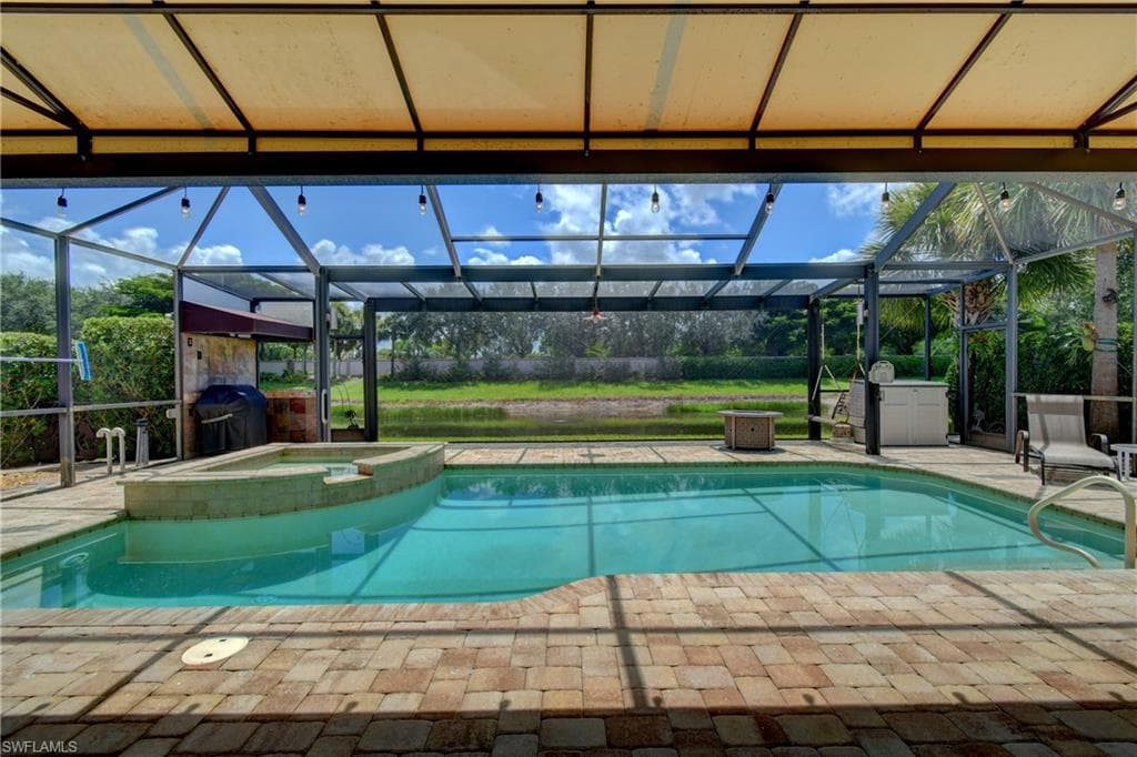 26317 Stonewall LN, BONITA SPRINGS FL 34135-18