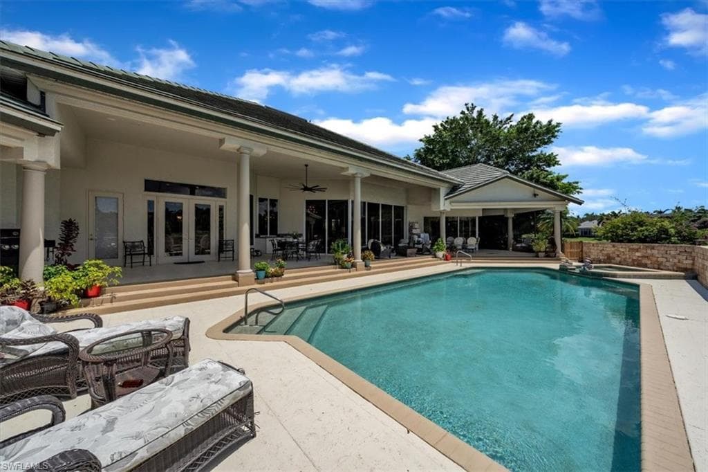 2339 Alexander Palm DR, NAPLES FL 34105-26