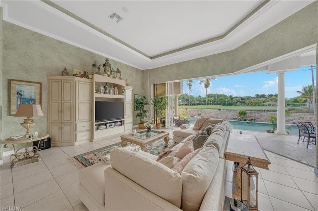 2339 Alexander Palm DR, NAPLES FL 34105-5