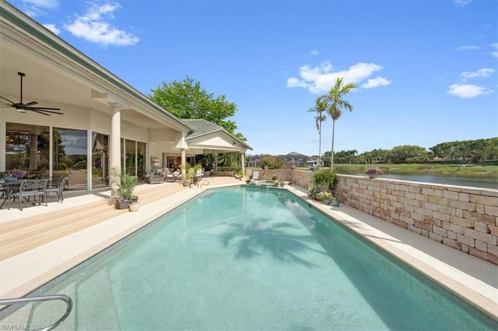 2339 Alexander Palm DR, NAPLES FL 34105-27