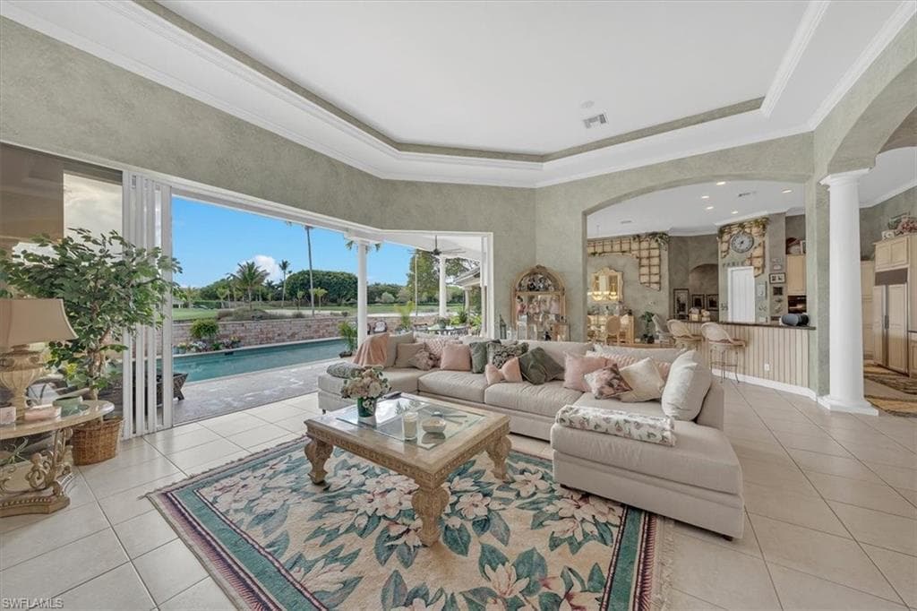 2339 Alexander Palm DR, NAPLES FL 34105-4