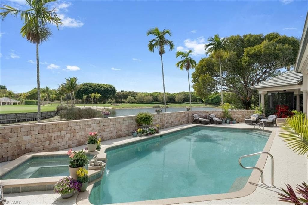 2339 Alexander Palm DR, NAPLES FL 34105-19