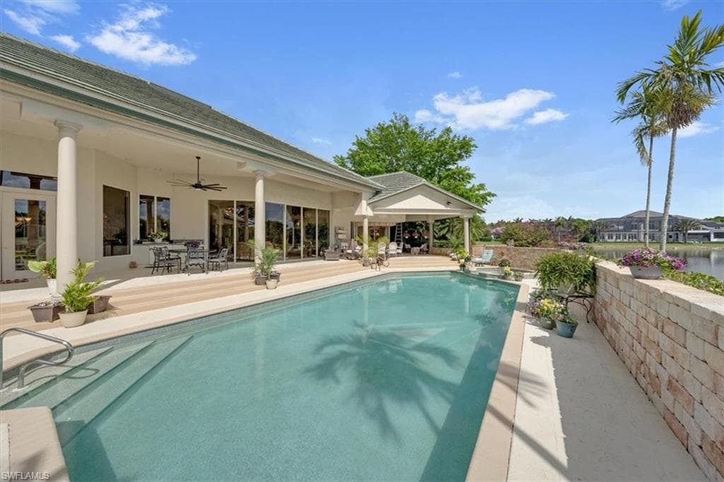 2339 Alexander Palm DR, NAPLES FL 34105-29