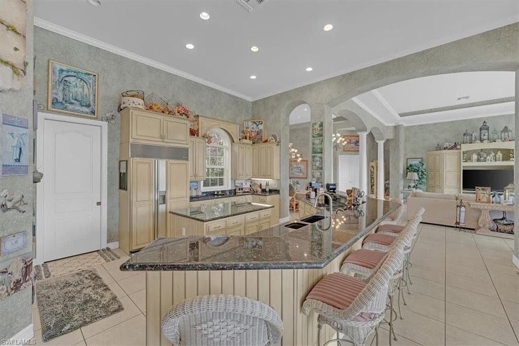 2339 Alexander Palm DR, NAPLES FL 34105-13