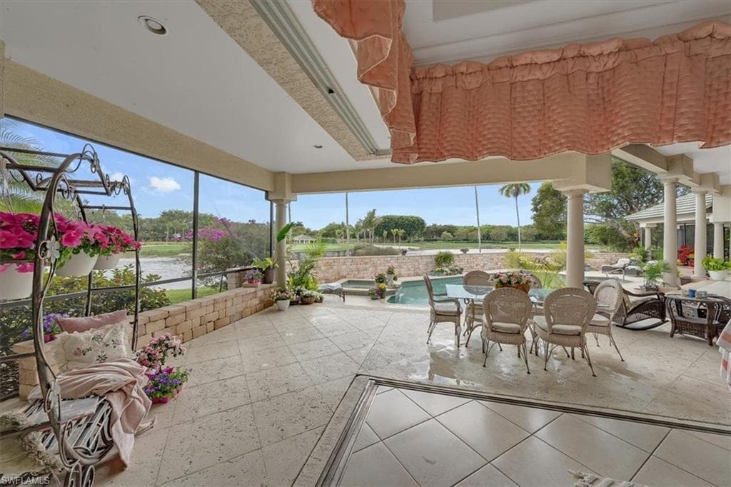2339 Alexander Palm DR, NAPLES FL 34105-36