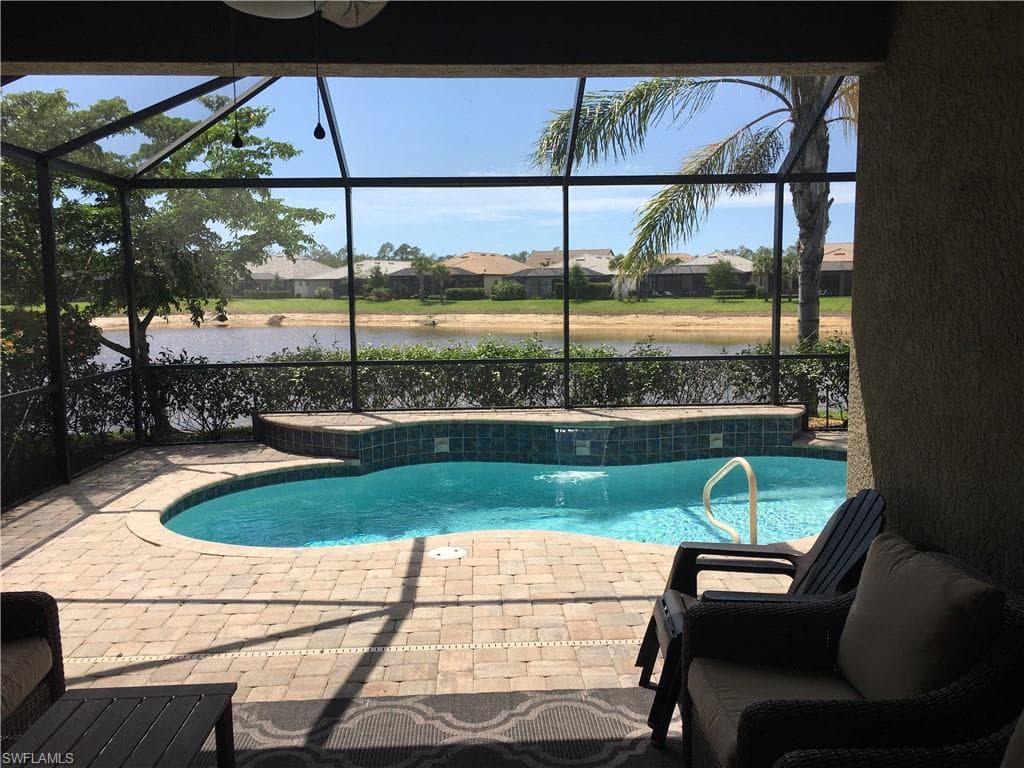 7631 Jacaranda LN, NAPLES FL 34114-6