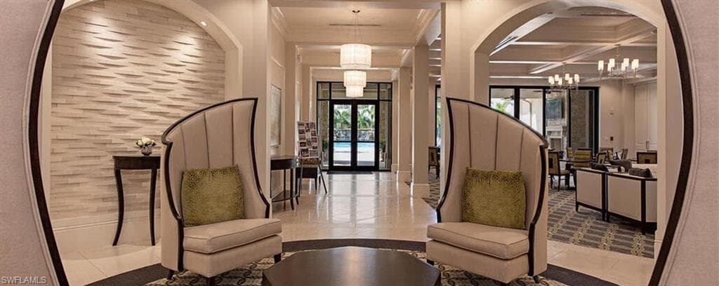 7631 Jacaranda LN, NAPLES FL 34114-40