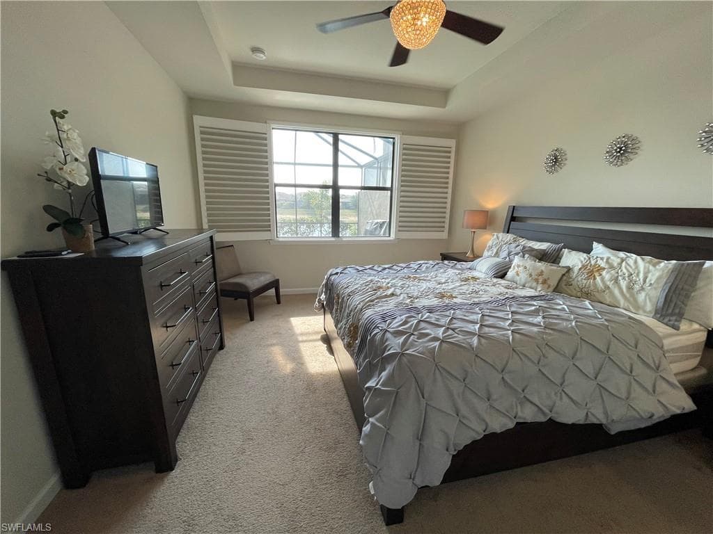 7631 Jacaranda LN, NAPLES FL 34114-24