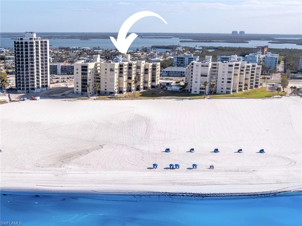 6662 Estero BLVD 308-1