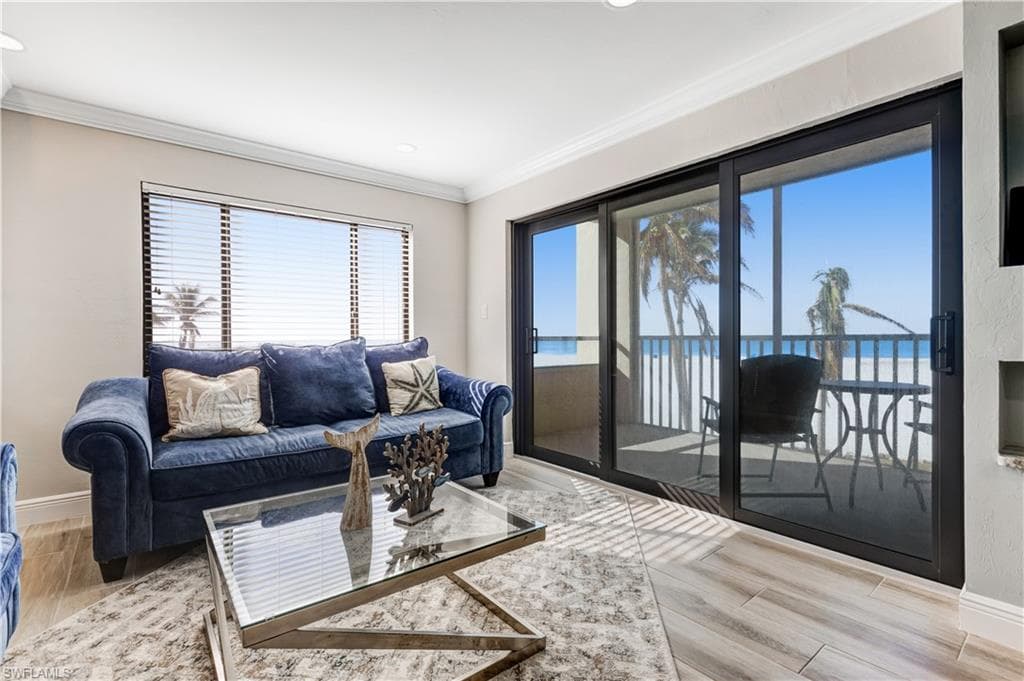 6662 Estero BLVD 308-5