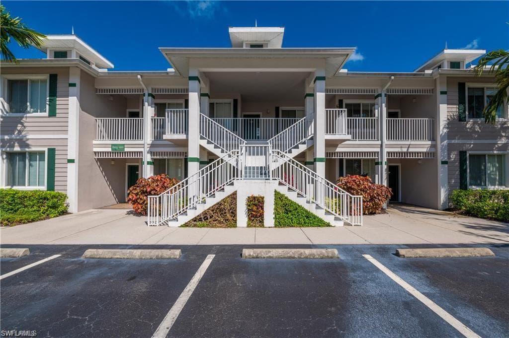 7940 Mahogany Run LN # 623, NAPLES FL 34113-17