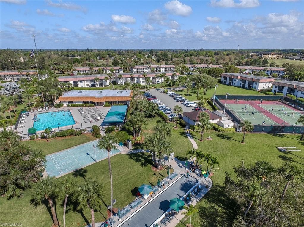 4380 27th CT SW # 1, NAPLES FL 34116-33