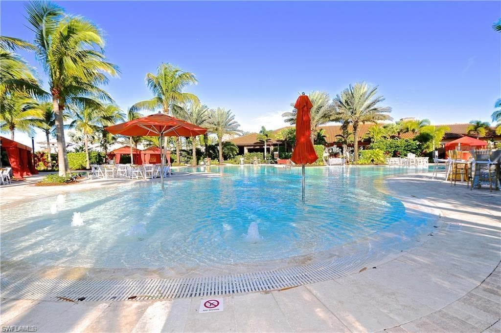 9440 Benvenuto CT # 204, NAPLES FL 34119-29
