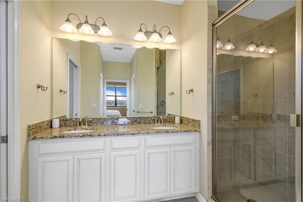 9440 Benvenuto CT # 204, NAPLES FL 34119-7