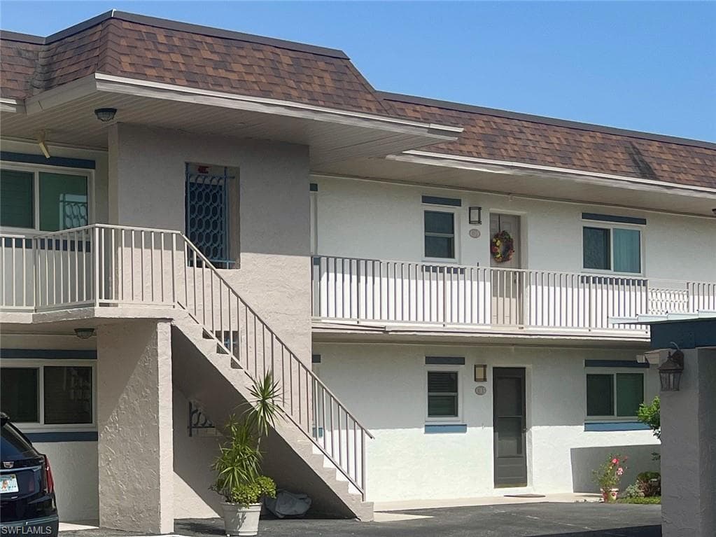 5595 RATTLESNAKE HAMMOCK RD # 19, NAPLES FL 34113-22