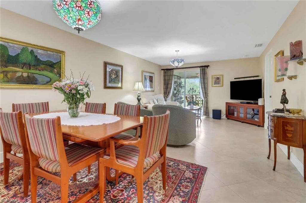 5595 RATTLESNAKE HAMMOCK RD # 19, NAPLES FL 34113-1