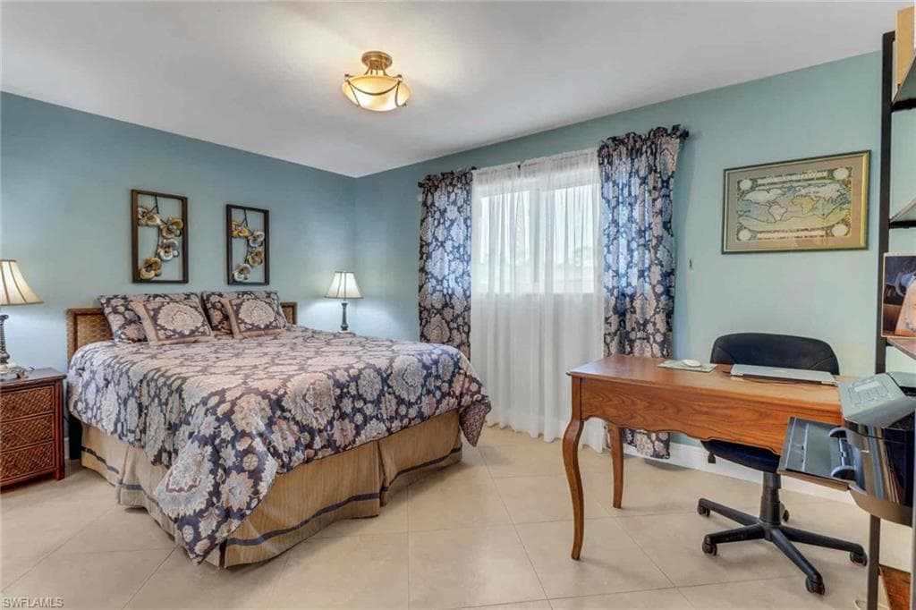 5595 RATTLESNAKE HAMMOCK RD # 19, NAPLES FL 34113-16