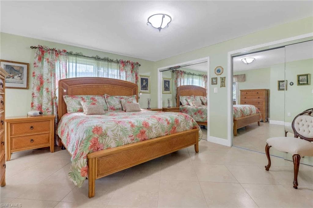 5595 RATTLESNAKE HAMMOCK RD # 19, NAPLES FL 34113-11