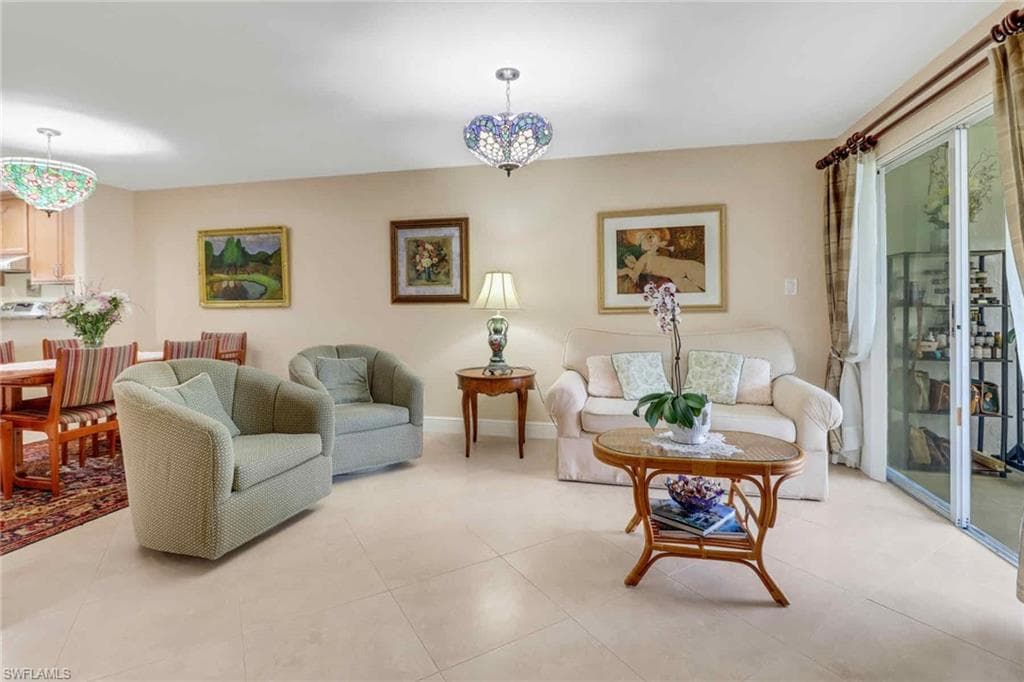 5595 RATTLESNAKE HAMMOCK RD # 19, NAPLES FL 34113-6