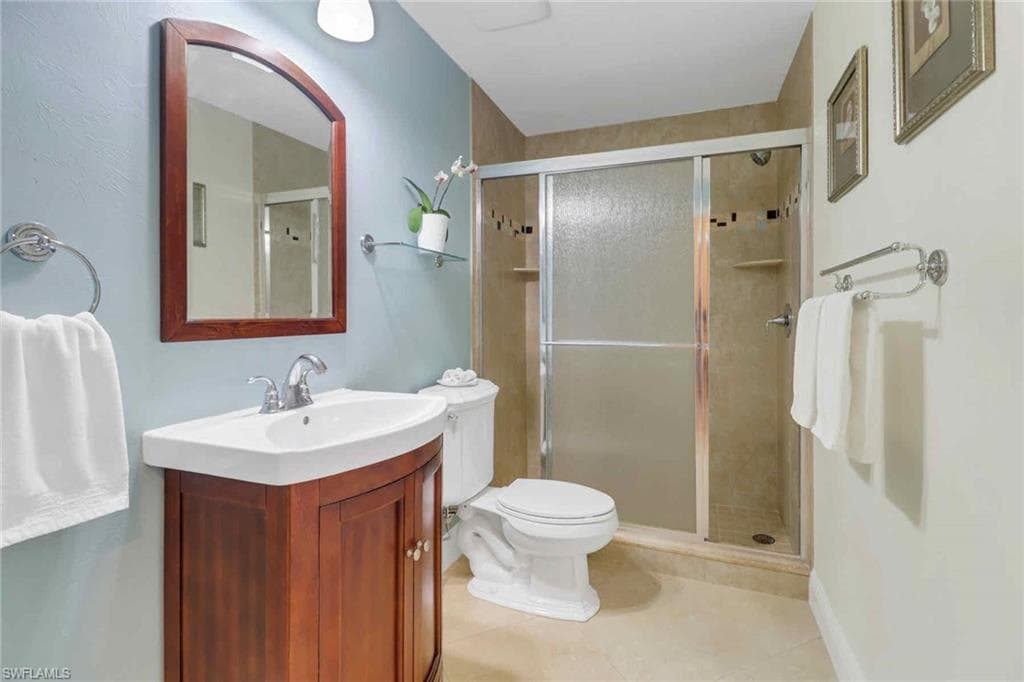 5595 RATTLESNAKE HAMMOCK RD # 19, NAPLES FL 34113-18