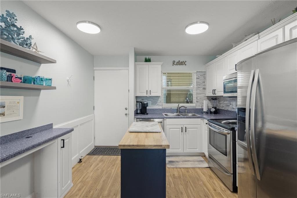 915 Beach RD # 215, SARASOTA FL 34242-2