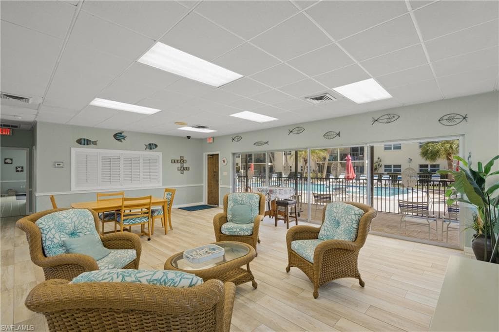 915 Beach RD # 215, SARASOTA FL 34242-31