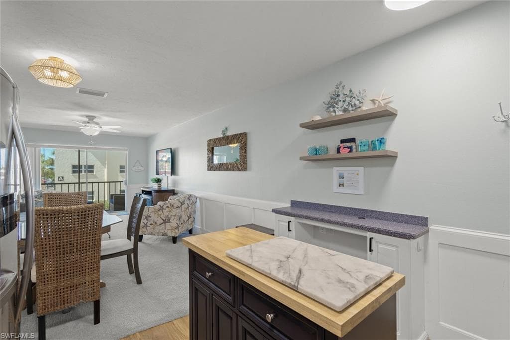 915 Beach RD # 215, SARASOTA FL 34242-4